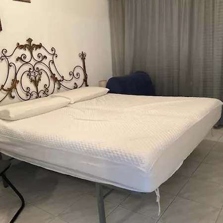 Charming Corner 2 Of 51 M2 In Antibes
