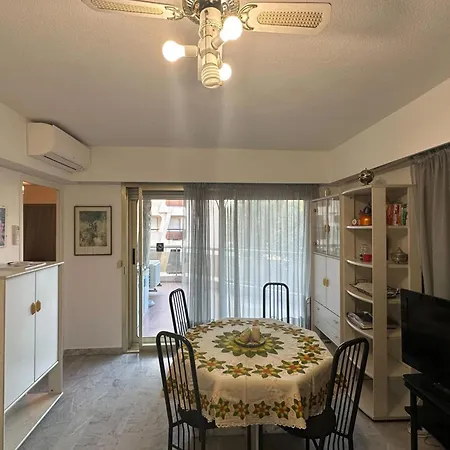 Charming Corner 2 Of 51 M2 In Daire