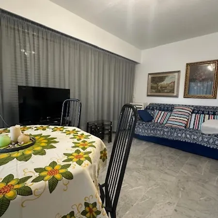 Apartment Charming Corner 2 Of 51 M2 In *