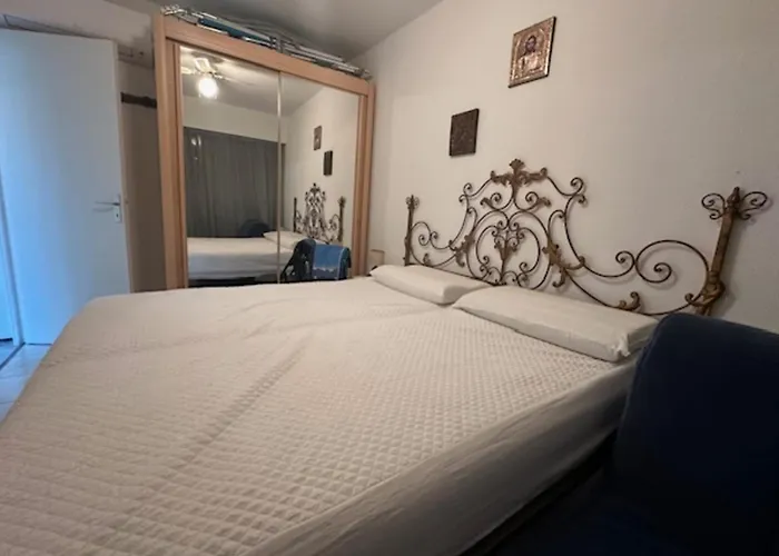 Charming Corner 2 Of 51 M2 In