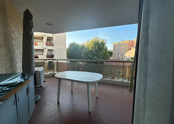 Charming Corner 2 Of 51 M2 In * Antibes